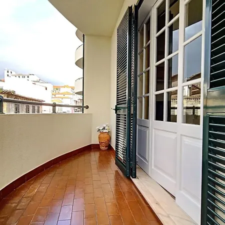 In Funchal- In Der Naehe Von Farmers Market By Interhome